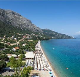 3 bedroom villa with pool and sea views in Barbati, Corfu, sleeps 8